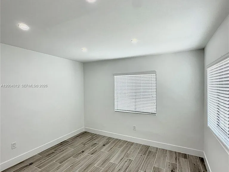 551 SW 57th Ave #1 — Photo 5