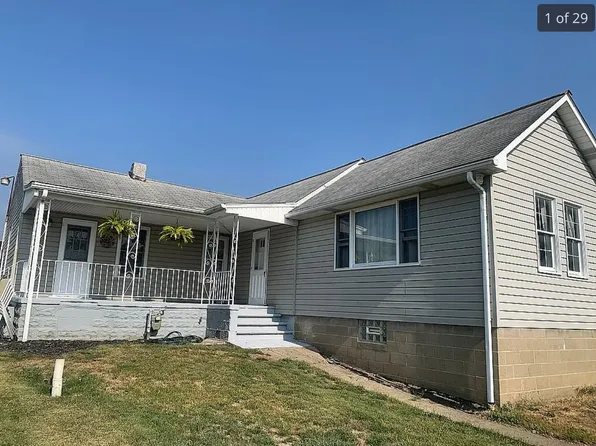 81 Maple Ave, Aliquippa, PA 15001