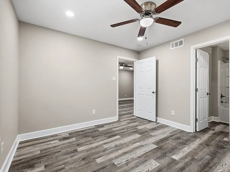 707 Vassar Ct — Photo 25