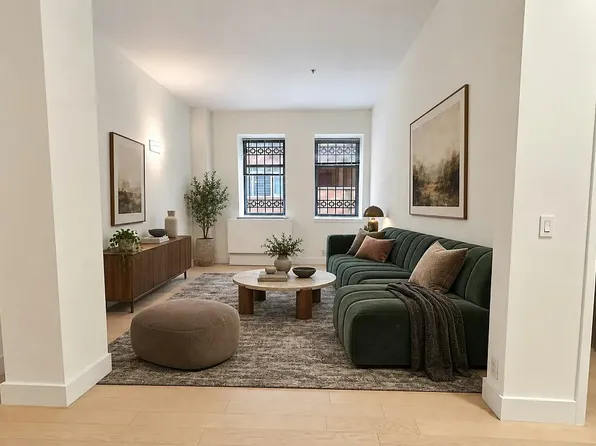 110 Horatio St, New York, NY