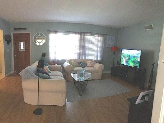 4th image of 3312 Ellen Dr