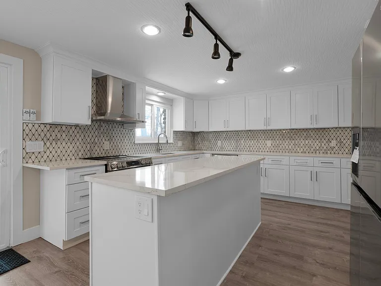 3383 Paris Blvd — Photo 33