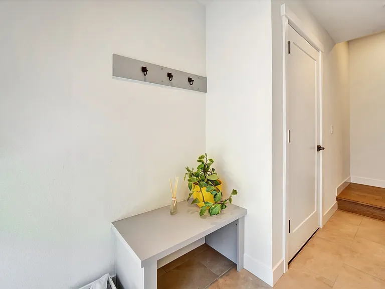 18402 Corliss Ave N #A — Photo 4
