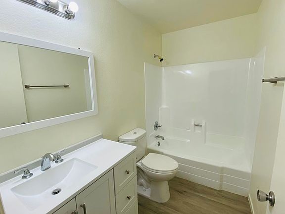 5th image of 4411 1/2 Merced Ave #18