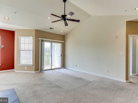 3rd image of 3511 Piney Woods Pl #303