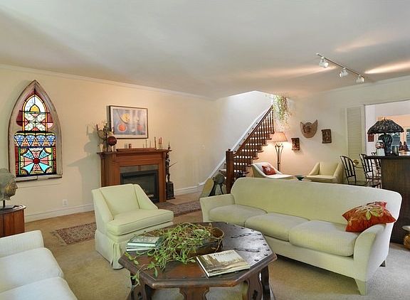 4th image of 2715 N Mildred Ave