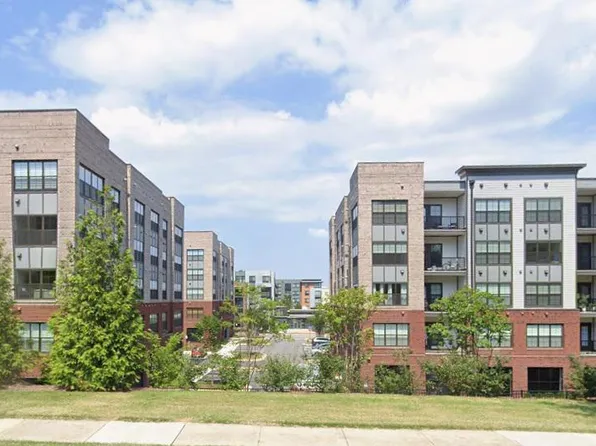 102 Saint Ives Pl, Oxon Hill, MD 20745