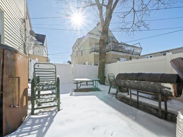 boston-massachusetts-59110492 picture