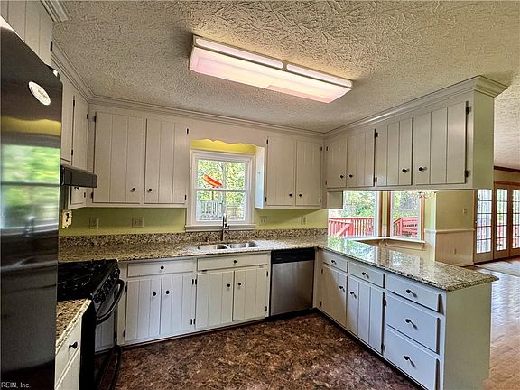 5th image of 3 Katies Cir