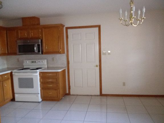 3rd image of 4109 Fern Ave