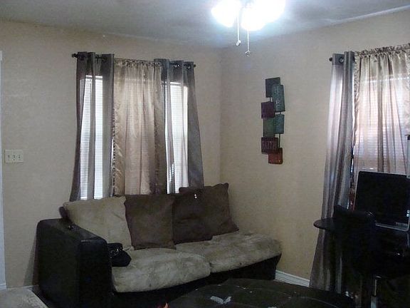 4th image of 67 East Dr
