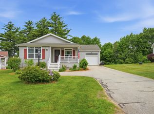 35 Sawmill Rdg, Sandown, NH 03873