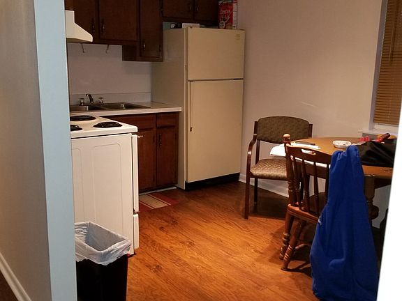 4th image of 215 Wildwood Pl Unit 3