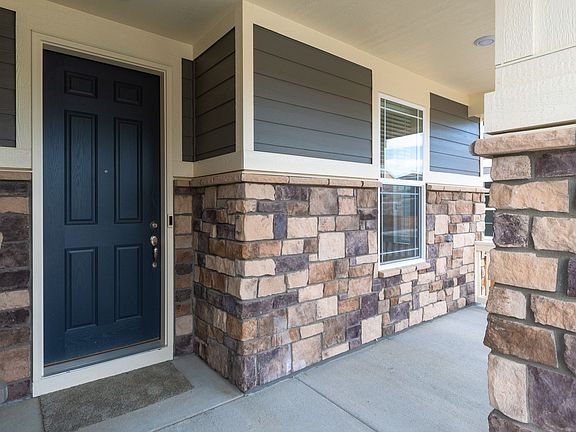 2nd image of 7120 E 121st Pl