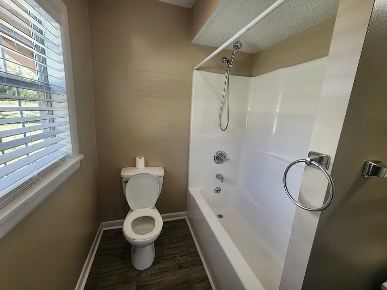 605 Martin Luther King Dr — Photo 5