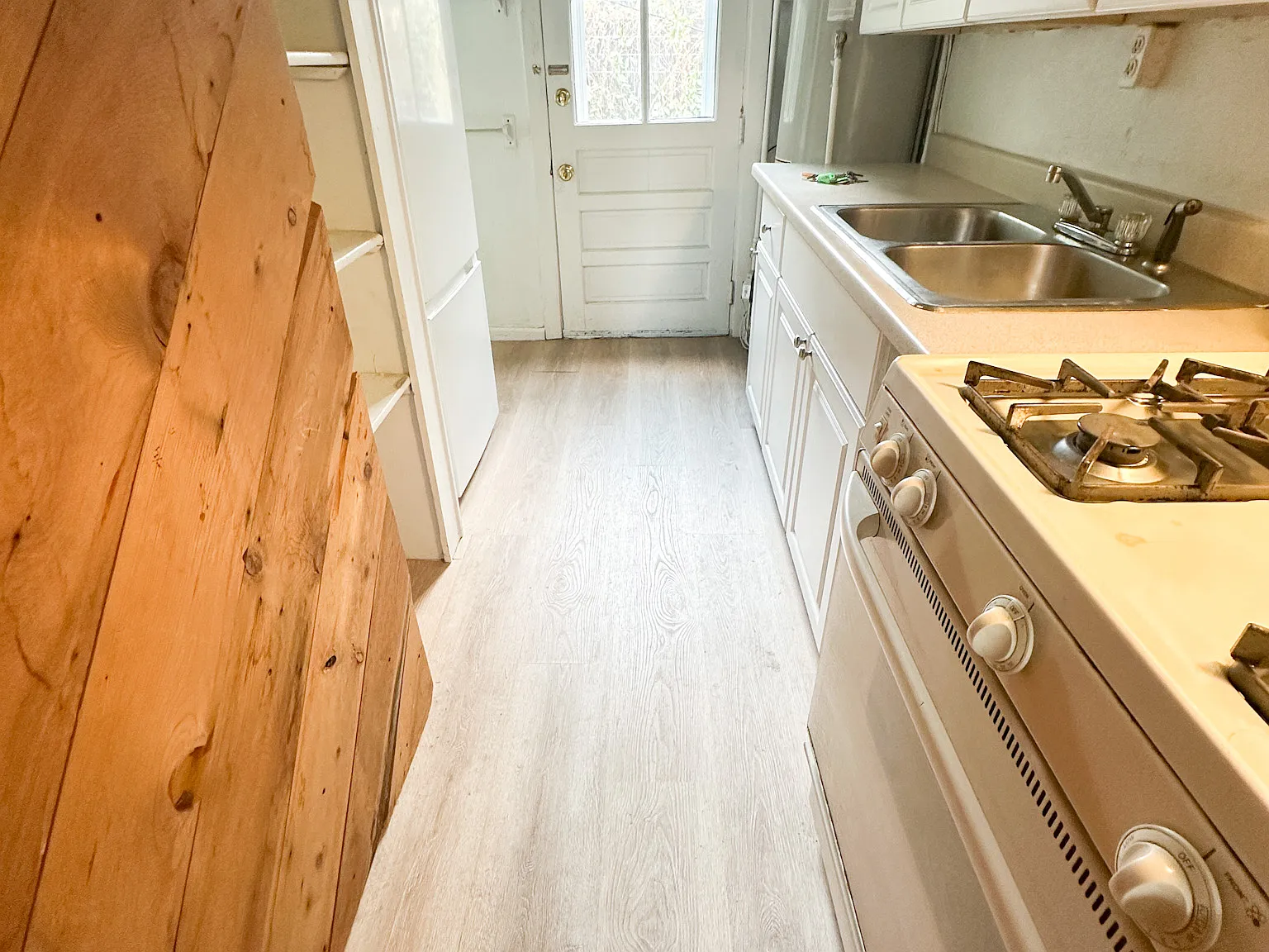 Studio, 400 sqft, $1,100 — Photo 1