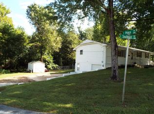 2925 E Southeast Cir, Springfield, MO 65802