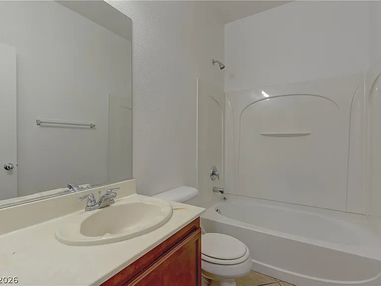 5536 Overlook Valley St — Photo 9