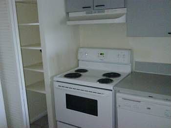 4th image of 8020 Fairview Dr APT 204