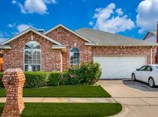 1940 Pine Ridge Dr, Bedford, TX 76021