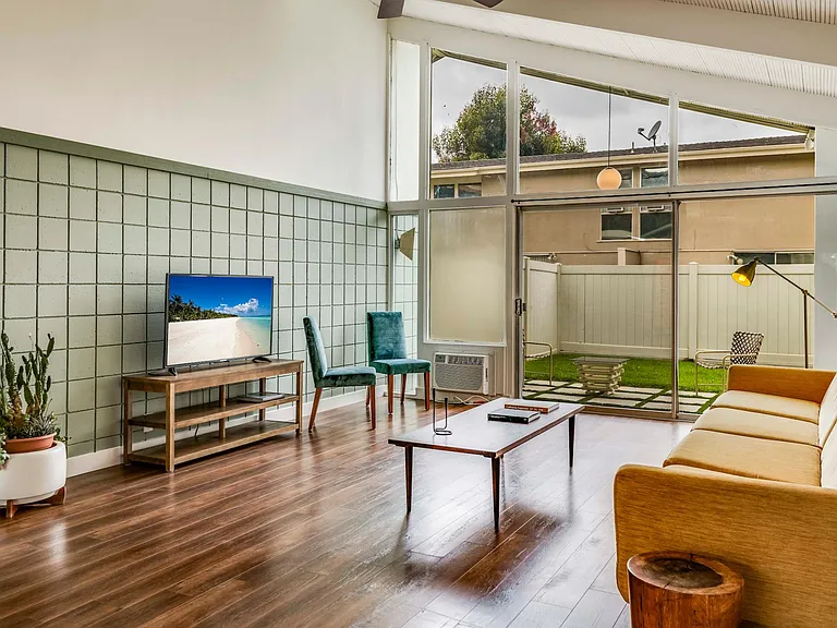 4123 Del Mar Ave — Photo 8