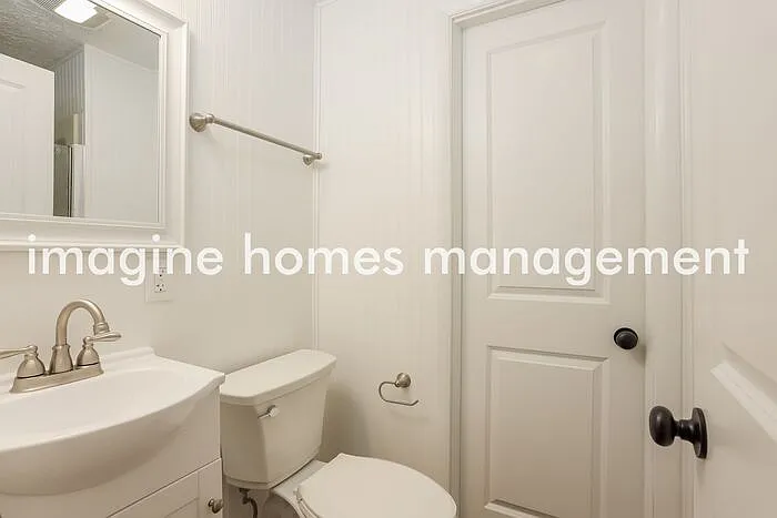 9035 Cambridge Dr — Photo 10