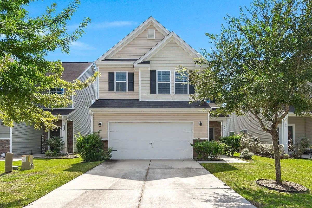 3 bed, 2.5 bath, 1725 sqft, $2,600 — Photo 1
