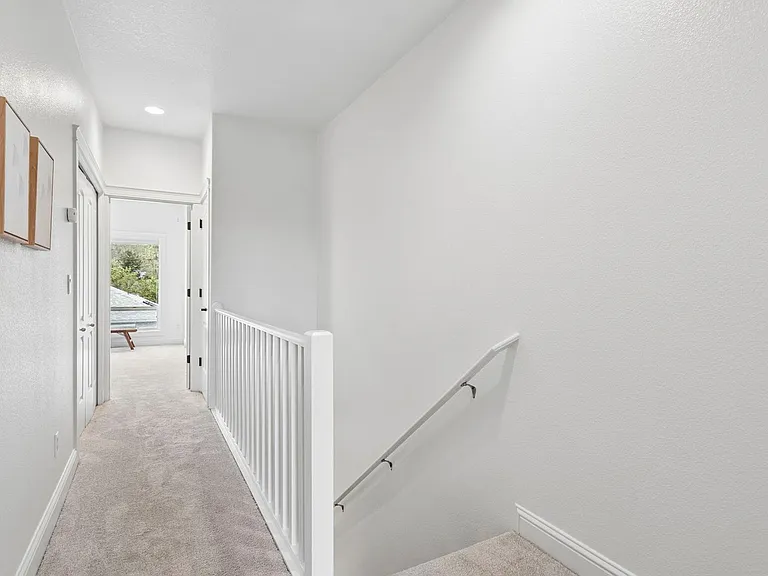 4830 SW View Point Ter — Photo 21