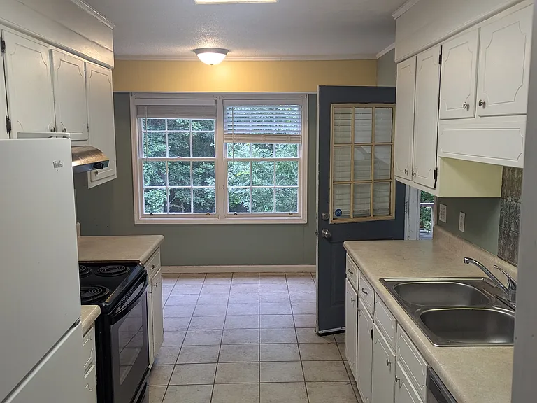 256 Cavalier Rd — Photo 7