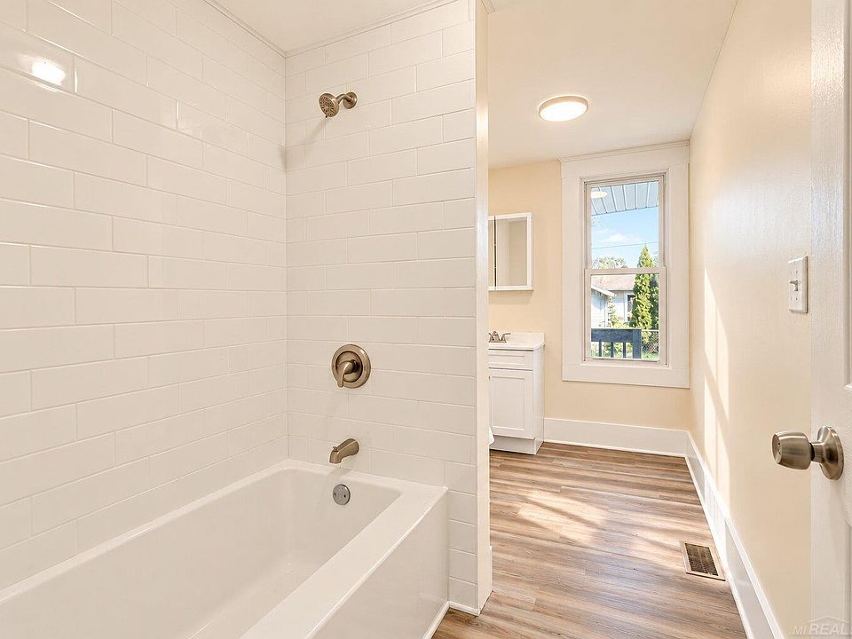 328 N William St, photo 11