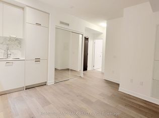 10 Honeycrisp Cres #1003, Vaughan, ON L4K 0M7