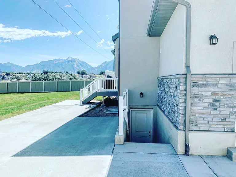 11400 South Riv — Photo 1