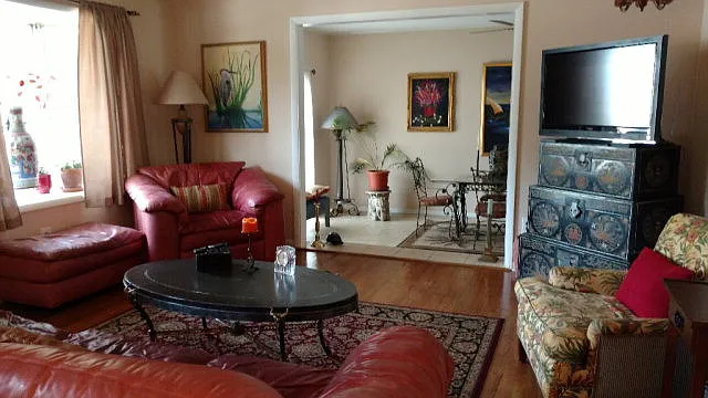 3 bed, 2.0 bath, 1568 sqft, $1,800 — Photo 3
