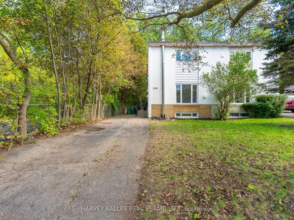 2258 Brookhurst Rd, Mississauga, ON L5J 1P9