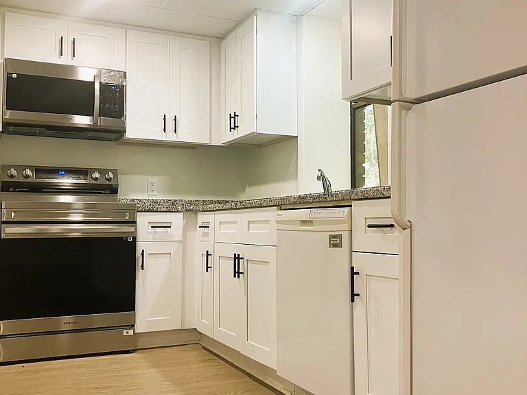 6059 Dee Ct — Photo 8