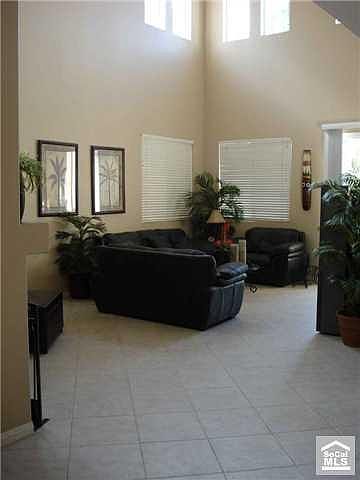 1st image of 820 S Country Glen Way