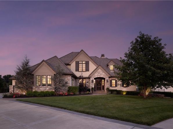 Overland Park KS Luxury Homes For Sale - 284 Homes | Zillow