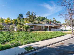 9945 Wornom Ave, Sunland, CA 91040