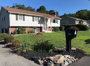 109 Salem Rd, Fishkill, NY 12524