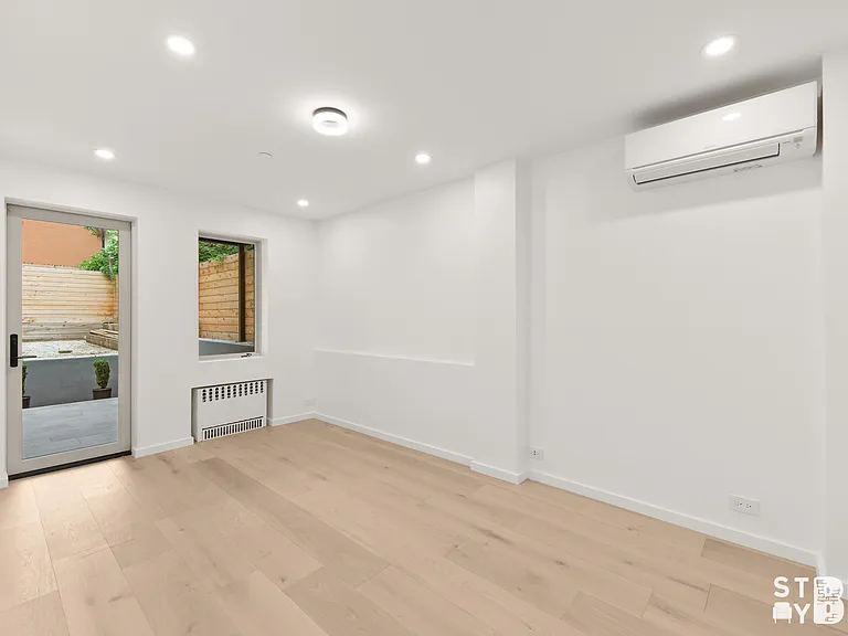 395 Clermont Ave #1A — Photo 6