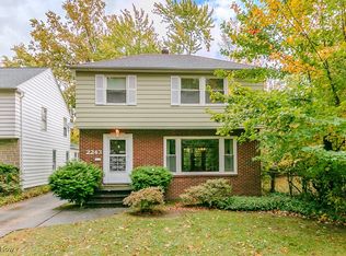 2243 Wrenford Rd, University Heights, OH 44118