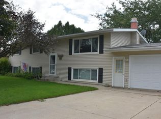 109 Pleasant Dr, Iowa Falls, IA 50126