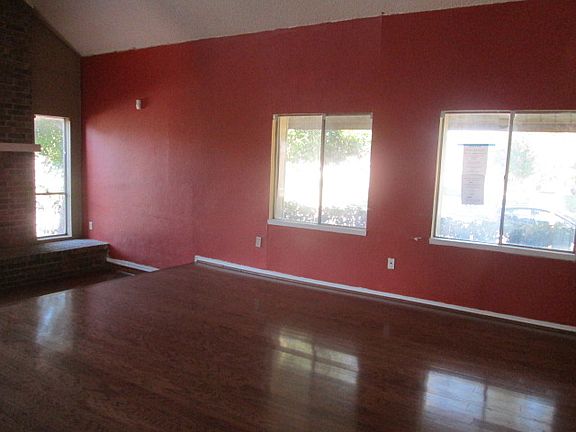 3rd image of 5409 Jester Dr