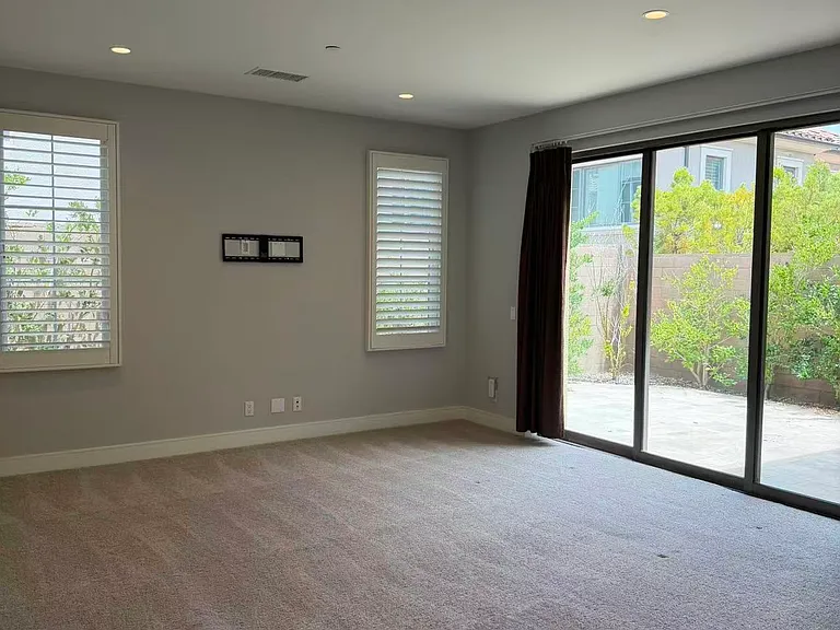186 Villa Rdg — Photo 12