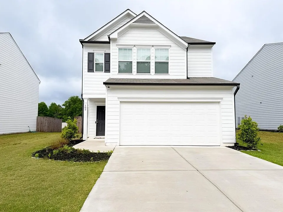 102 Pointe Pl