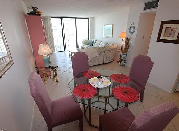 4th image of 260 Seaview Ct APT 1010