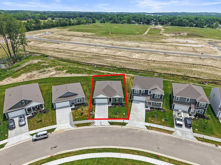 954 Sherwood Loop — Photo 45