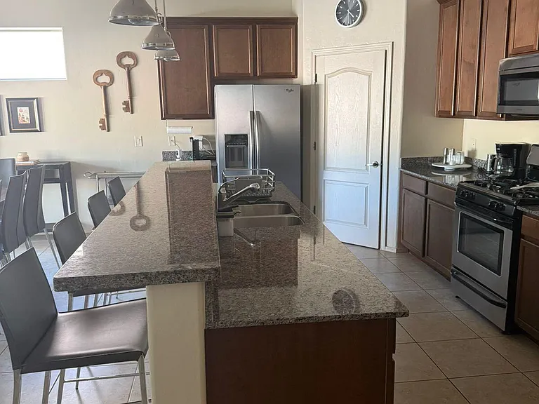7968 N Placita Marquitos — Photo 4