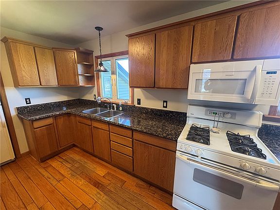 5th image of 5360 W Ridge Rd