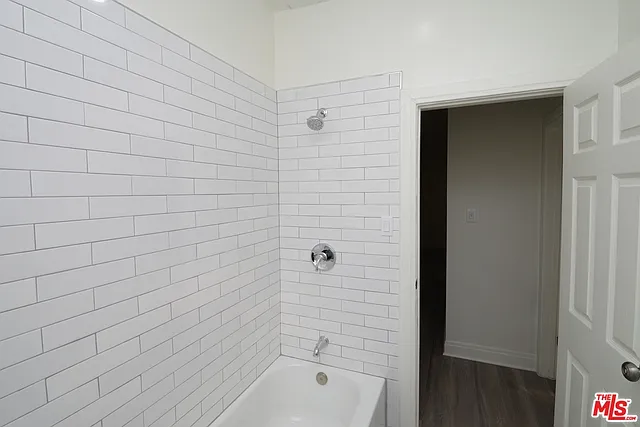 1142 S Mullen Ave — Photo 12